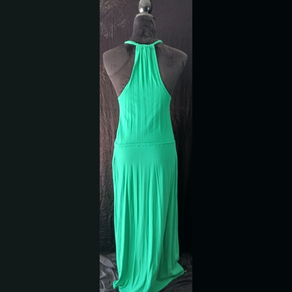 Long Green dress - Picture 2 of 4